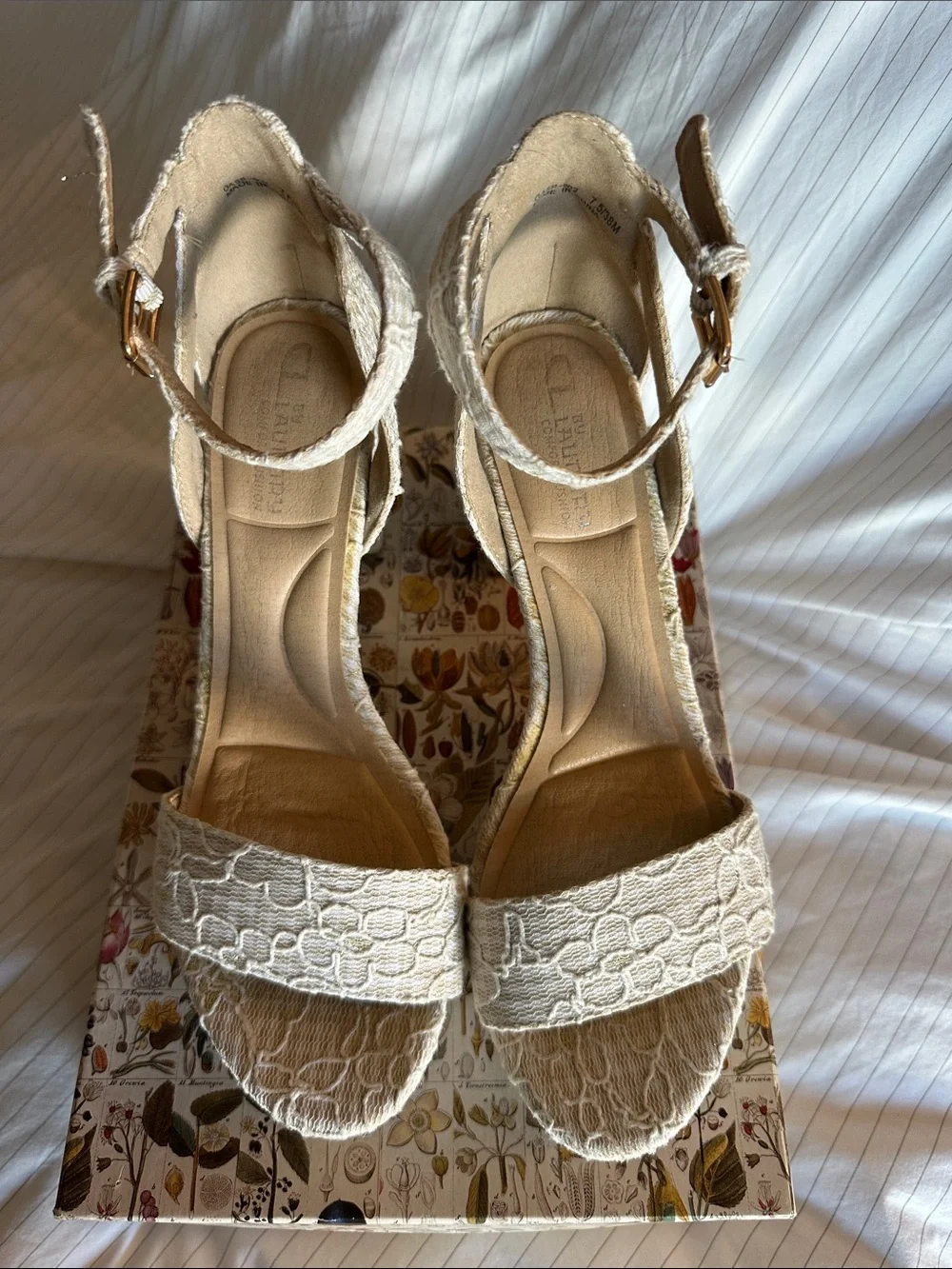 CL by Laundry Cream Lace Platform Block Heel Sandals